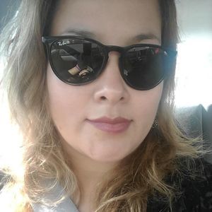 Meet your Posher, Carla